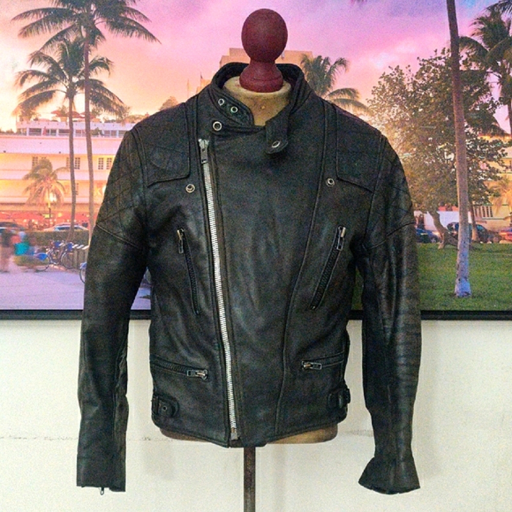 Superb Vintage Cafe Racer motorcycle leather jacket . Size 40-42